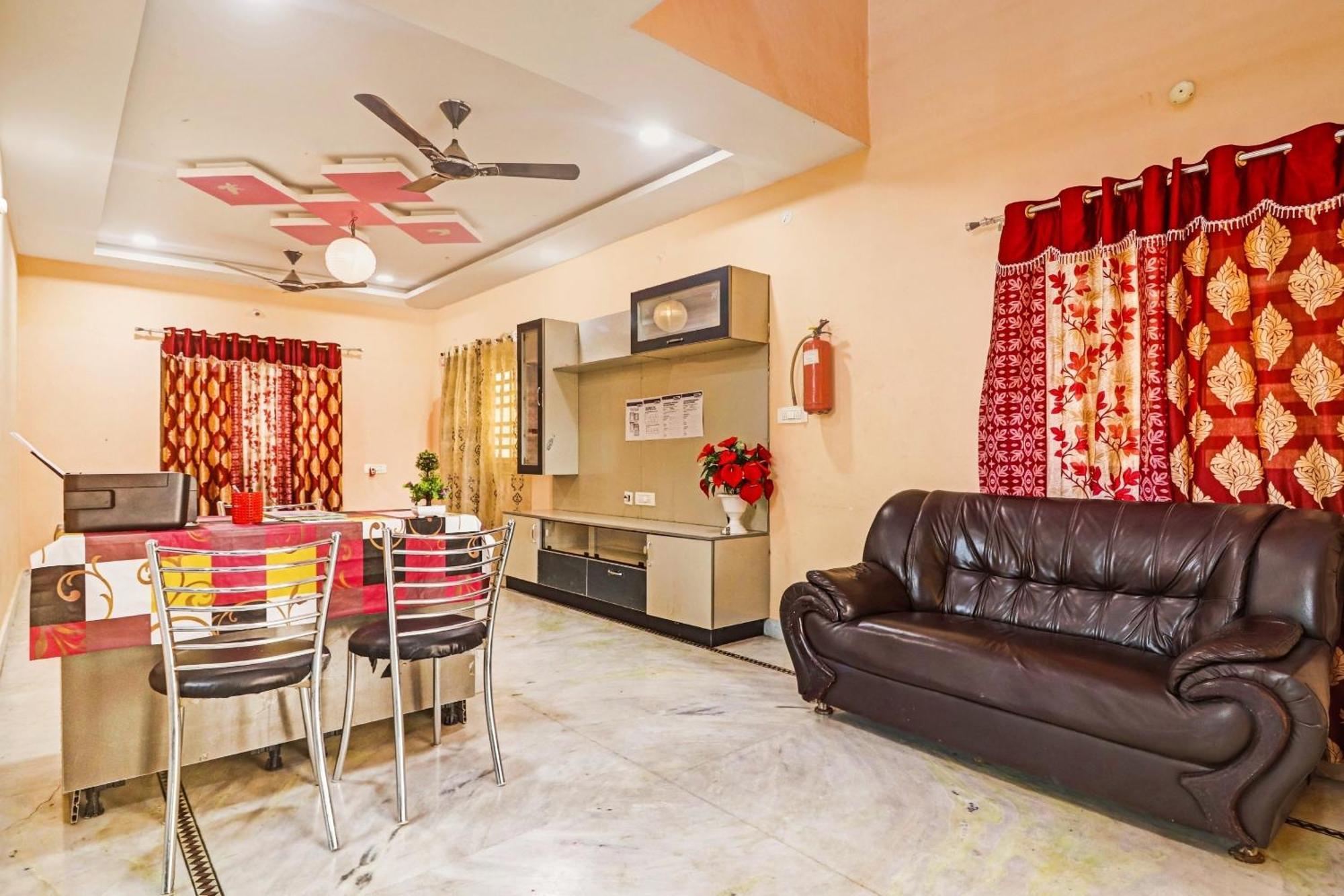 Hotel O Royal Stay Near Mantra Mall Haidar Sahibguda Exterior foto